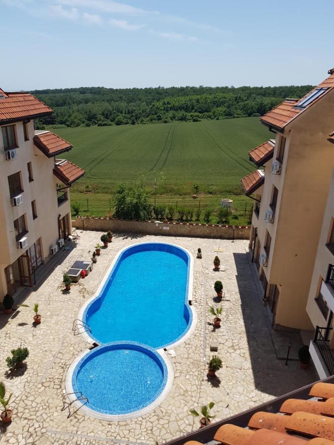 Carolmike Oasis Beach Apartment Kamchia Reserve Екстериор снимка